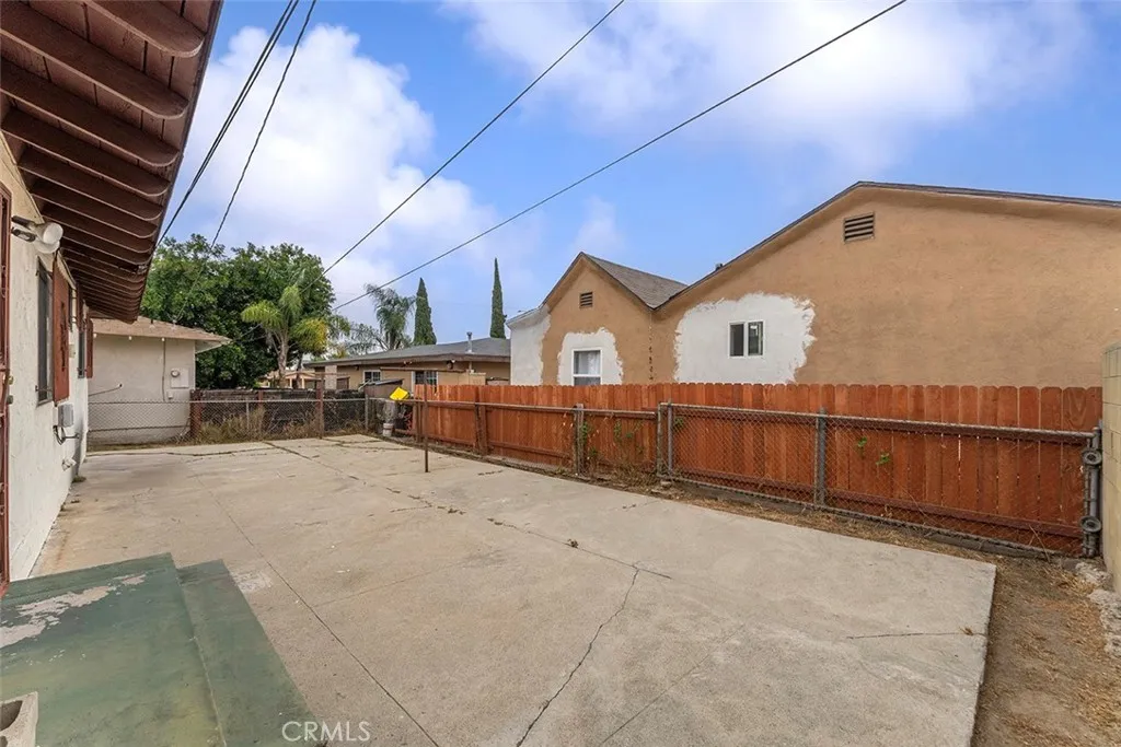 4820 Eagle Street, Los Angeles, California 90022 home-pic-24