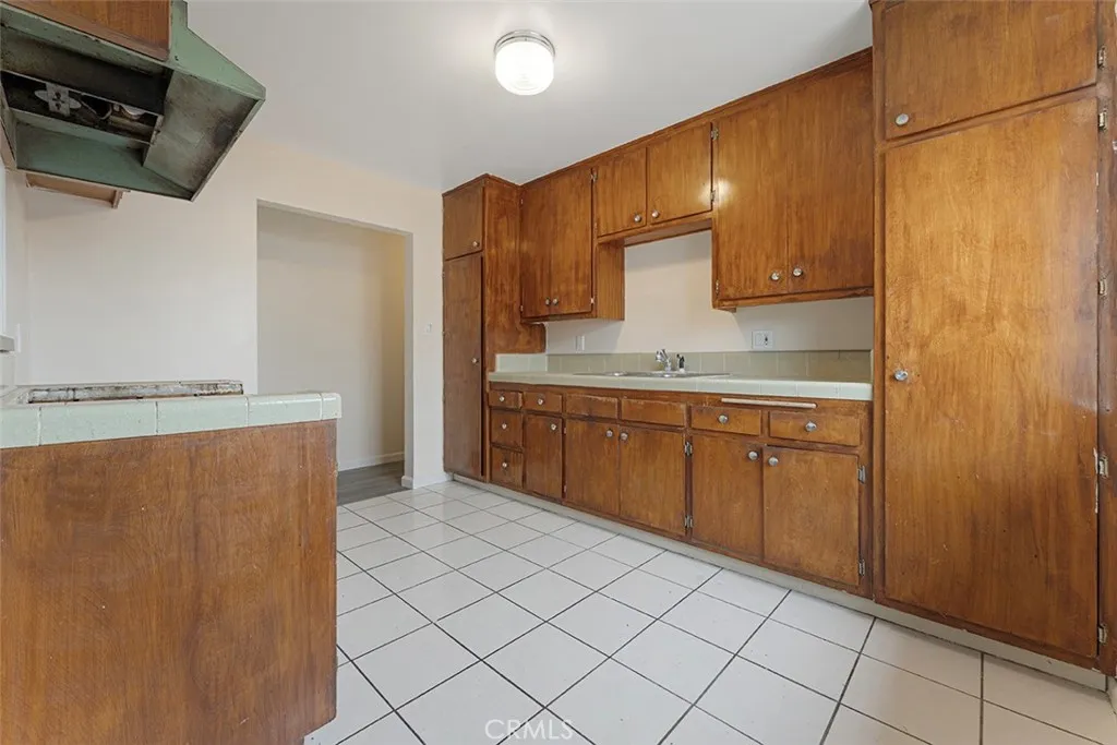 4820 Eagle Street, Los Angeles, California 90022 home-pic-26