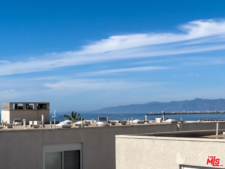 7301 Vista Del Mar 4, Playa Del Rey, California 90293 home-pic-41