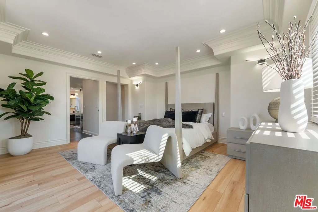 5558 Edgewood Place, Los Angeles, California 90019 home-pic-16