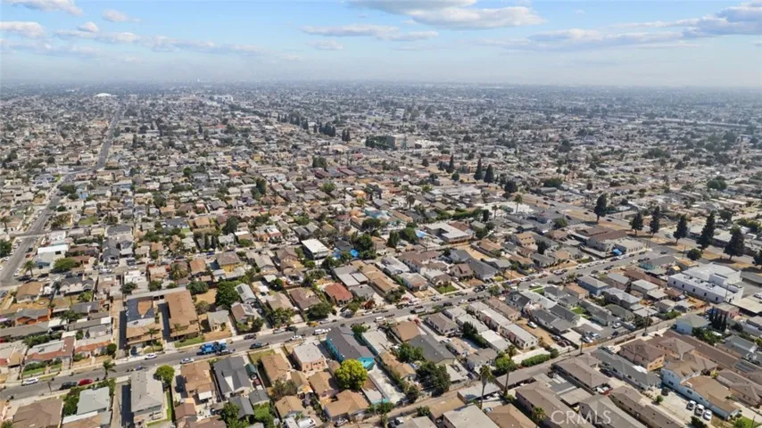 1114 W 105th Street, Los Angeles, California 90044