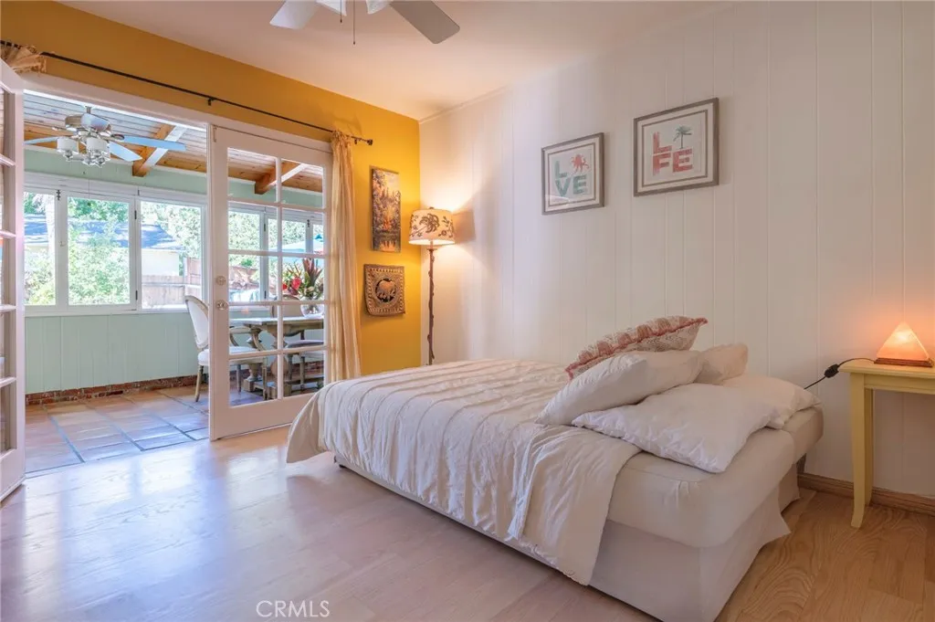 5223 Alhama Drive, Woodland Hills, California 91364 home-pic-17
