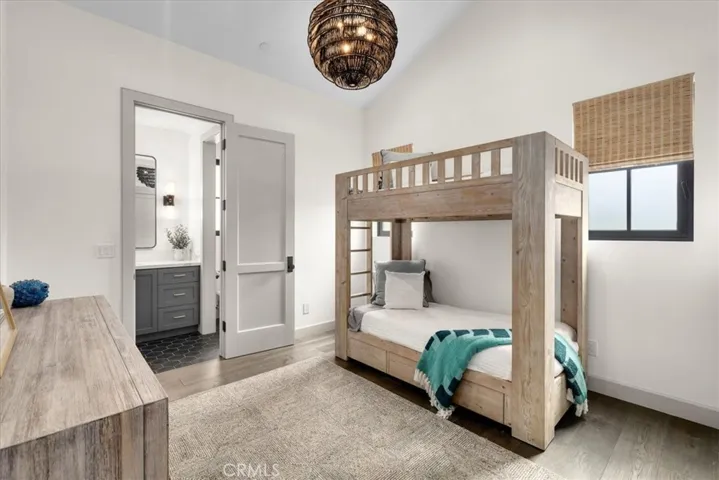 518 S Gertruda Avenue, Redondo Beach, California 90277