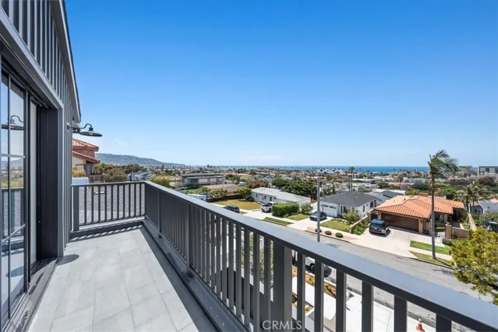 518 S Gertruda Avenue, Redondo Beach, California 90277