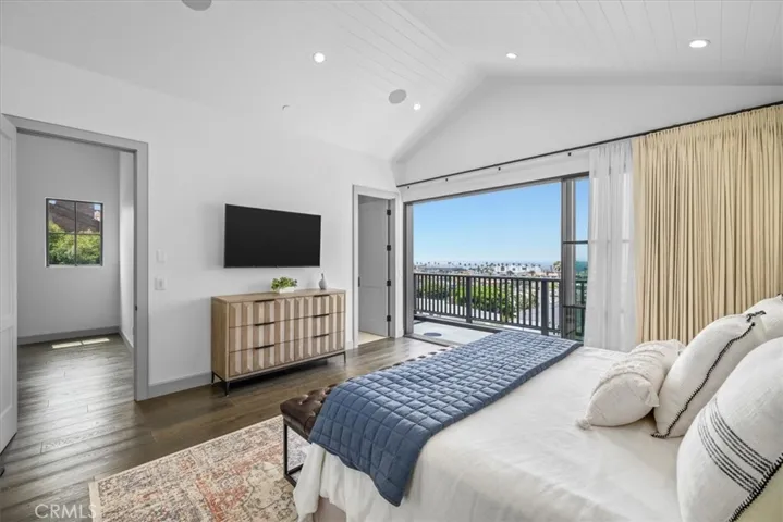 518 S Gertruda Avenue, Redondo Beach, California 90277