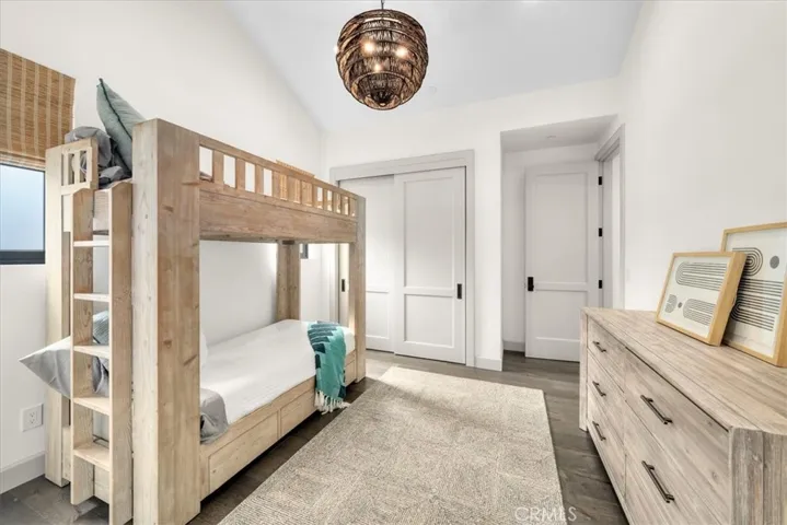 518 S Gertruda Avenue, Redondo Beach, California 90277