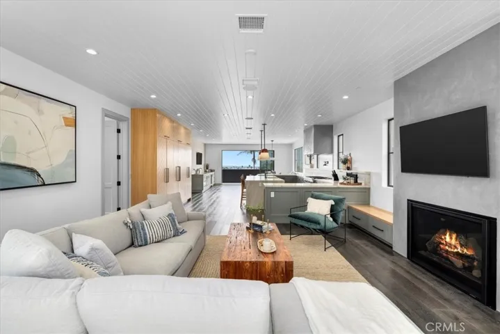 518 S Gertruda Avenue, Redondo Beach, California 90277