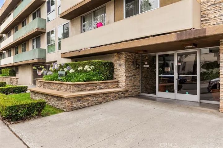 525 N Sycamore 320, Los Angeles, California 90036