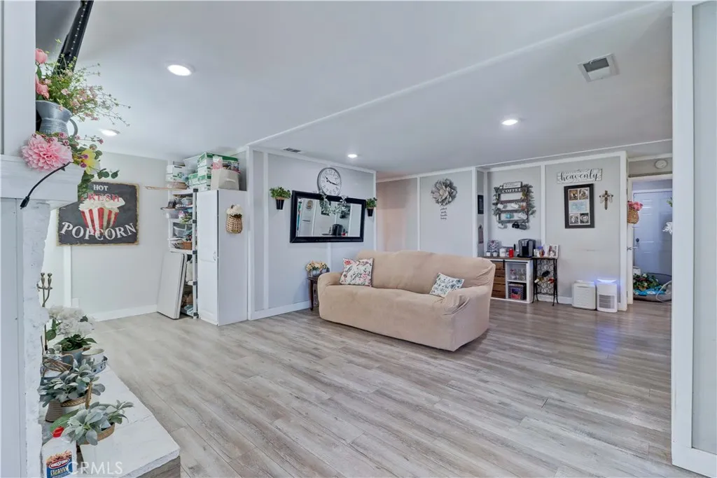 480 Deerhill Road, Perris, California 92570 home-pic-15