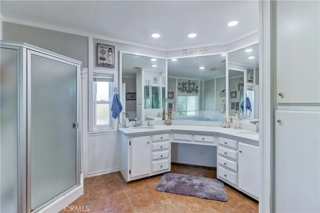 480 Deerhill Road, Perris, California 92570 home-pic-25