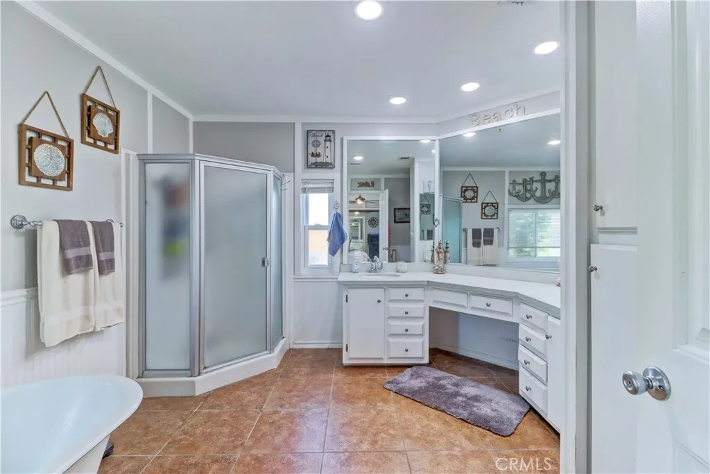 480 Deerhill Road, Perris, California 92570 home-pic-24