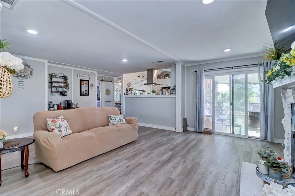 480 Deerhill Road, Perris, California 92570 home-pic-16