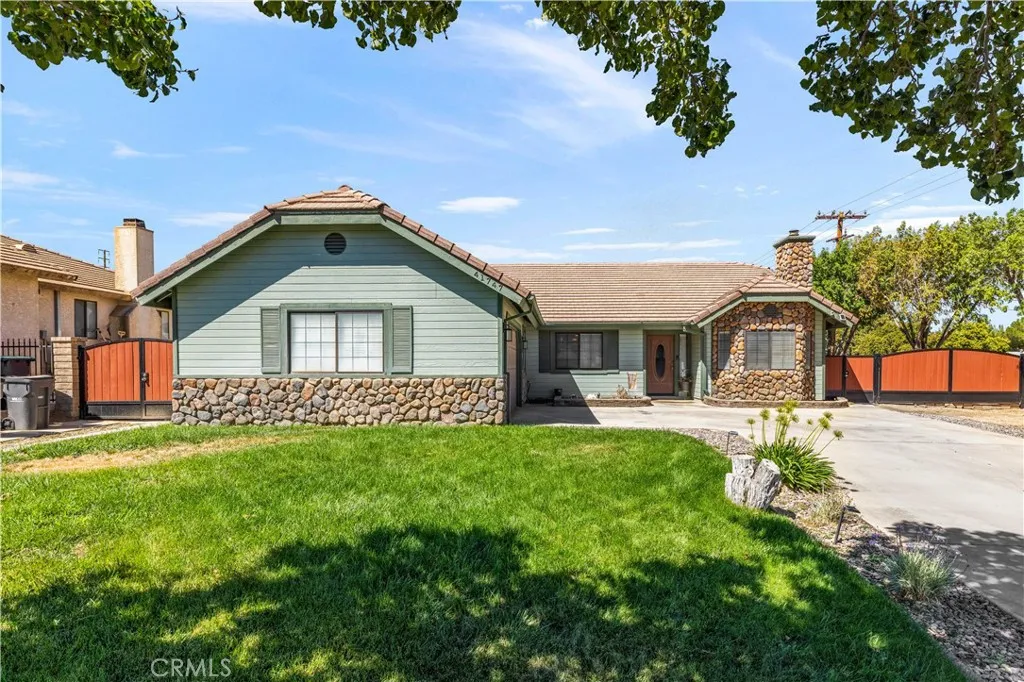 41747 Crispi Lane, Quartz Hill, California 93536 home-pic-0
