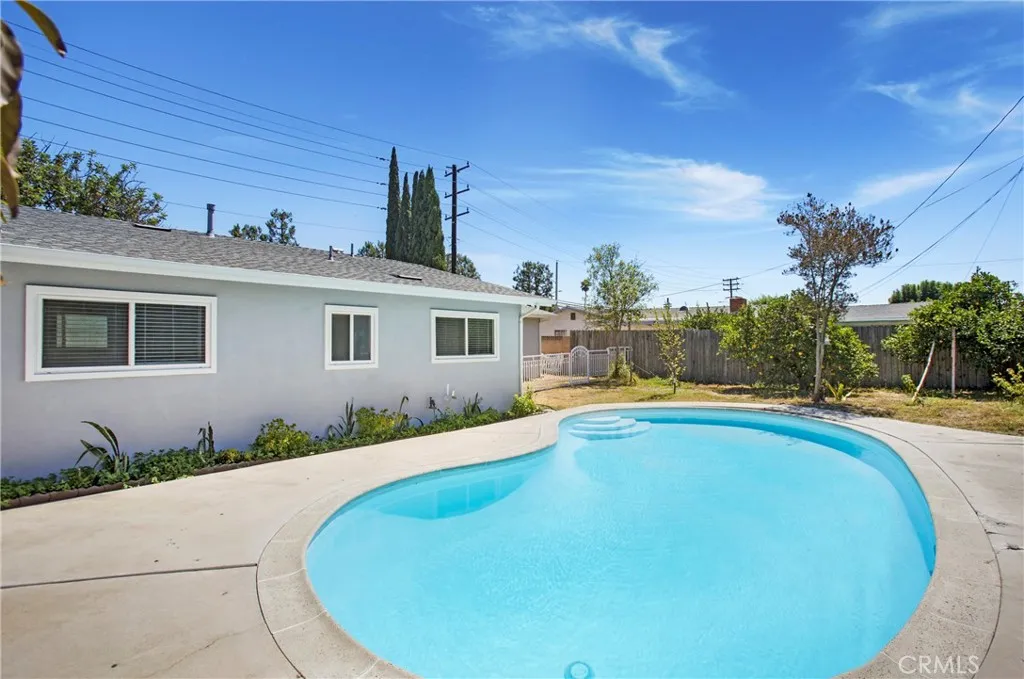 1223 S Dale Avenue, Anaheim, California 92804 home-pic-18