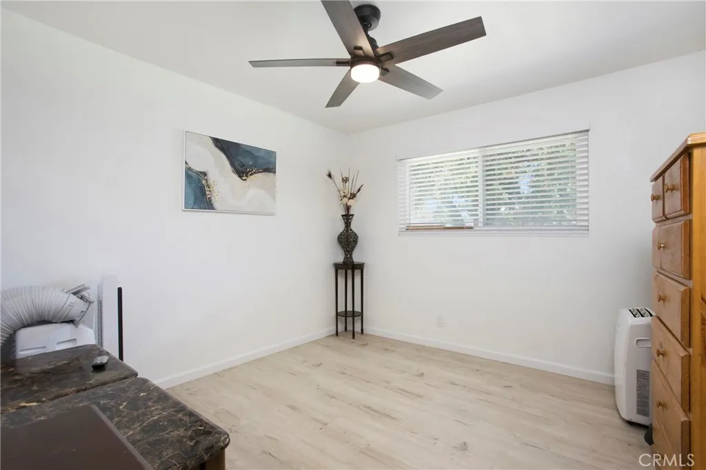 1223 S Dale Avenue, Anaheim, California 92804 home-pic-16