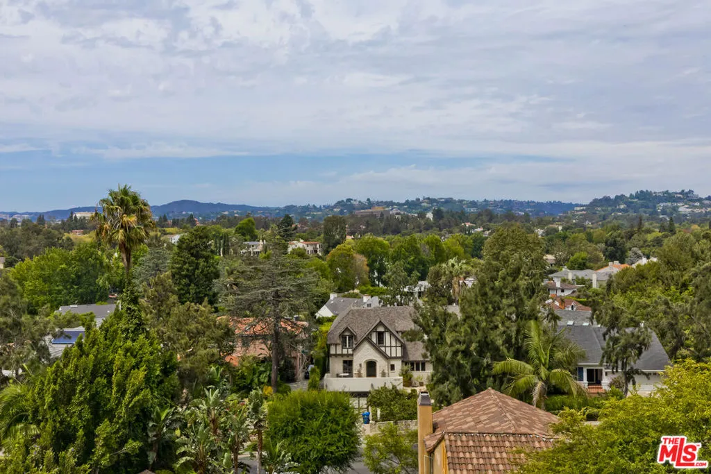 10445 Wilshire Boulevard 703, Los Angeles, California 90024 home-pic-9