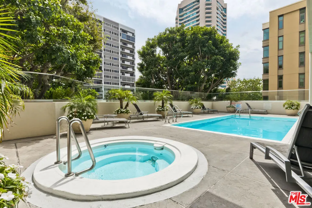 10445 Wilshire Boulevard 703, Los Angeles, California 90024 home-pic-12