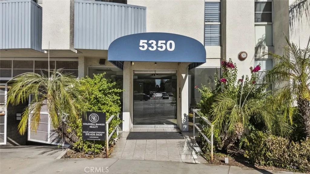 5350 White Oak Avenue 113, Encino, California 91316 home-pic-2