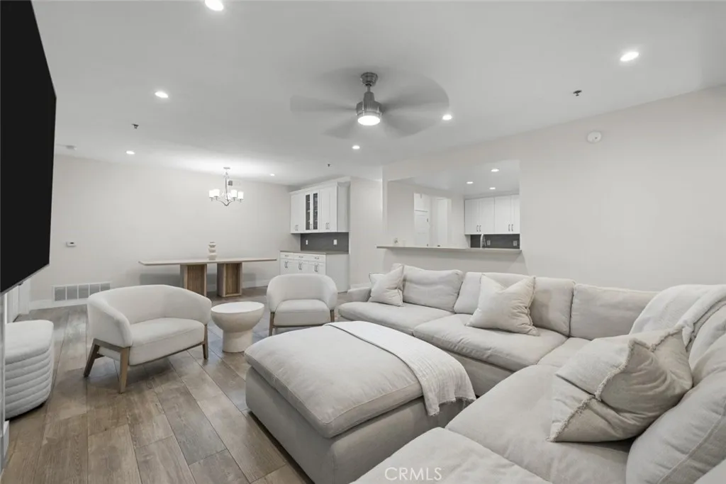 5350 White Oak Avenue 113, Encino, California 91316 home-pic-27