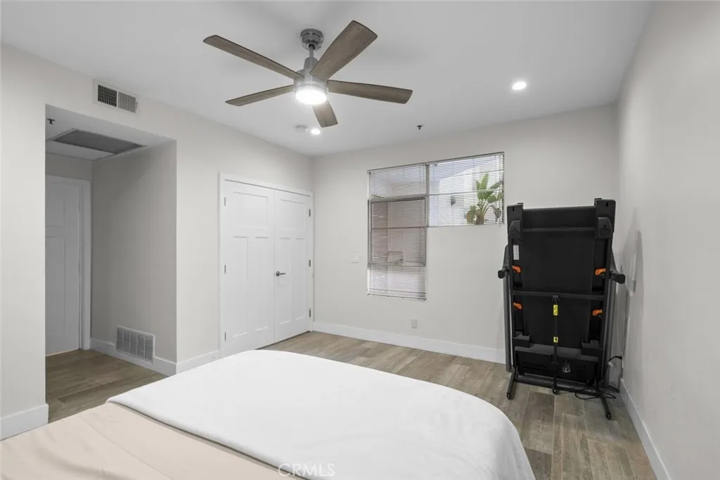 5350 White Oak Avenue 113, Encino, California 91316 home-pic-17