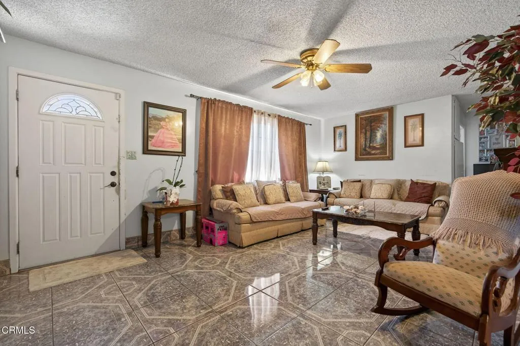 657 Sheridan Way, Ventura, California 93001 home-pic-10