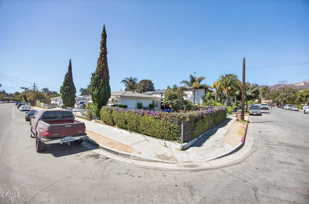 657 Sheridan Way, Ventura, California 93001 home-pic-1