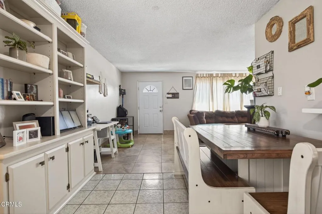 657 Sheridan Way, Ventura, California 93001 home-pic-35