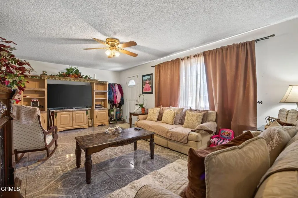 657 Sheridan Way, Ventura, California 93001 home-pic-12