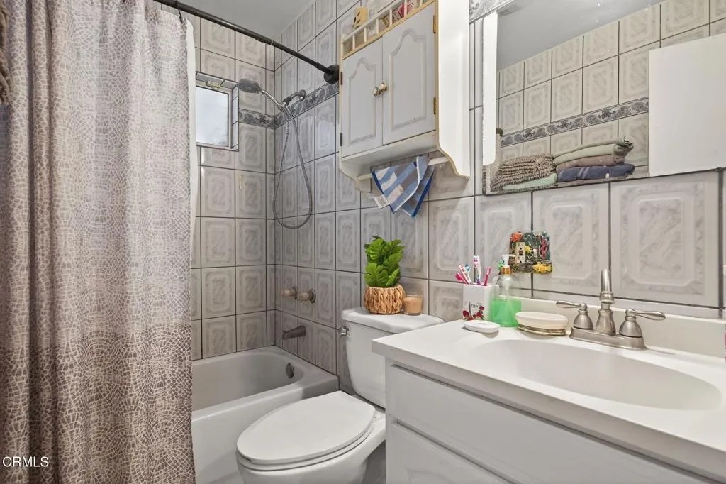 657 Sheridan Way, Ventura, California 93001 home-pic-15
