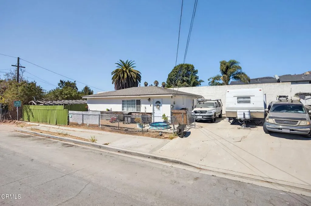 657 Sheridan Way, Ventura, California 93001 home-pic-26