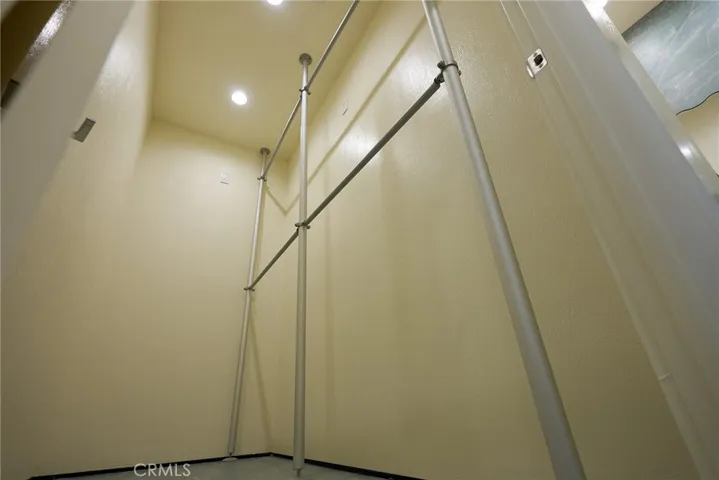 Master suite walk-in closet