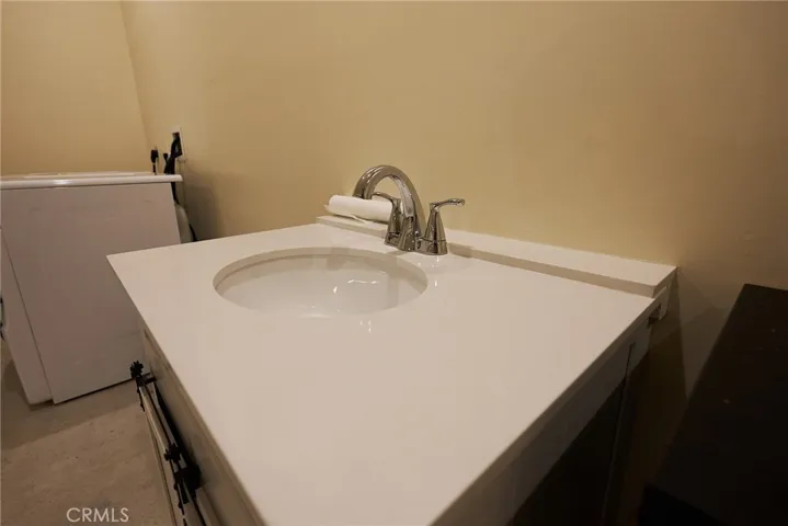 Extra washup sink in garage
