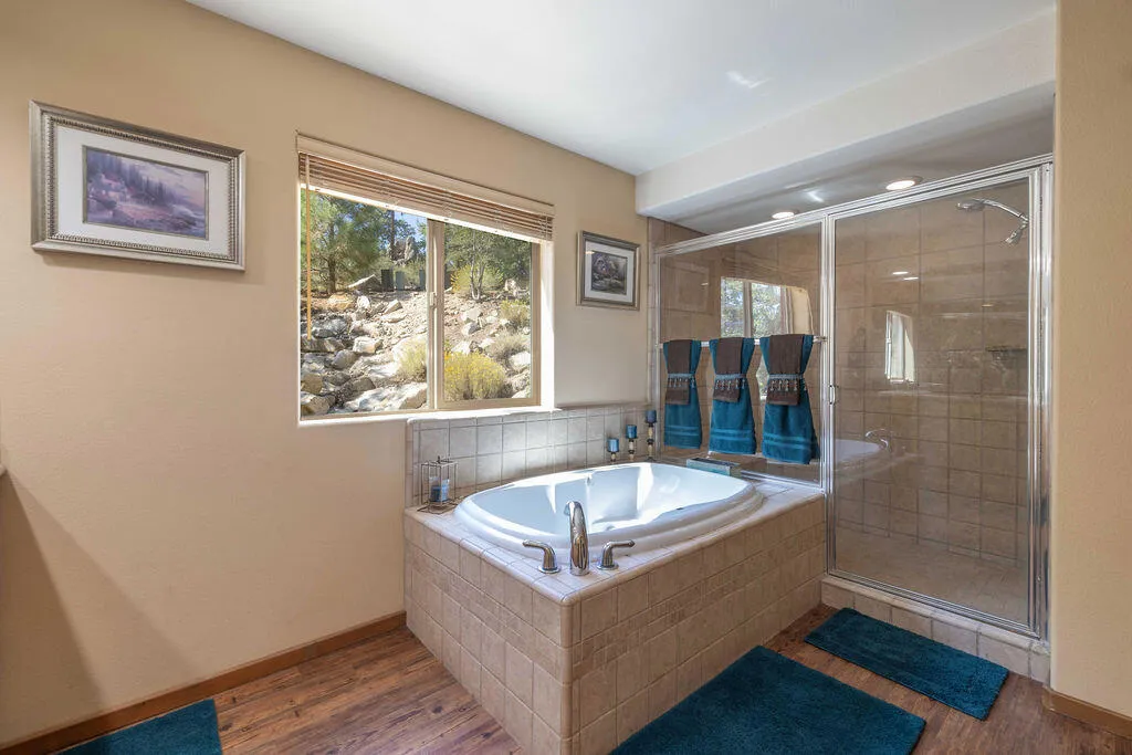 1stBathroom2-