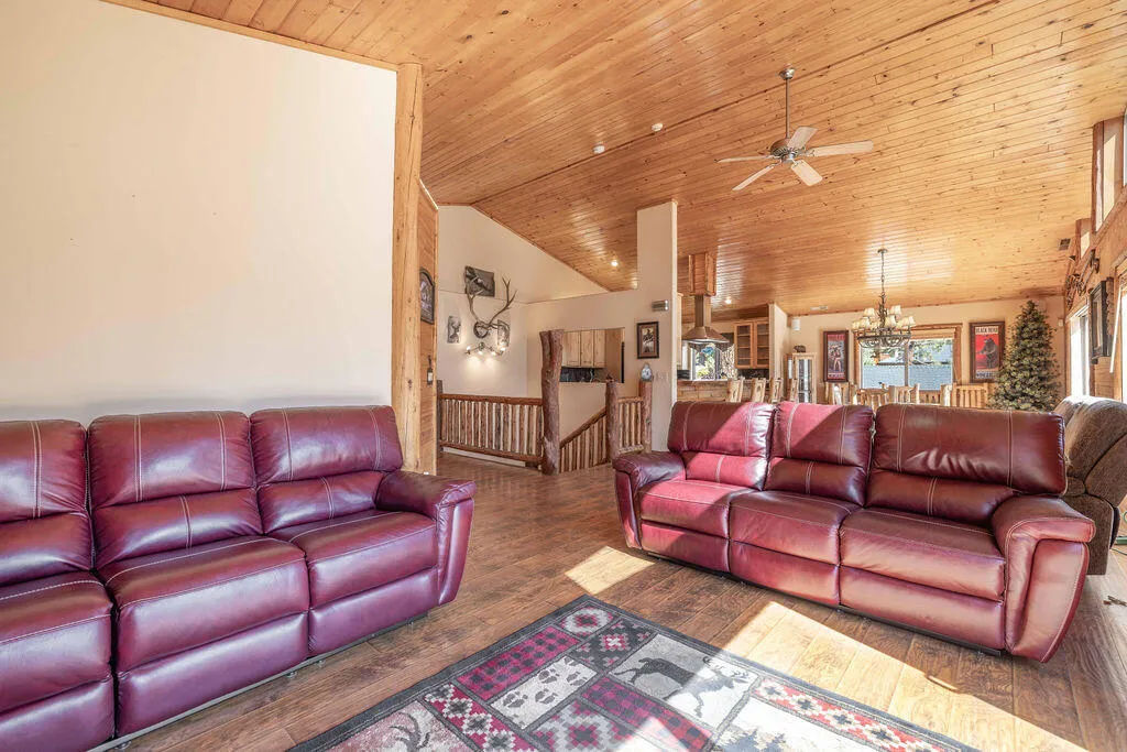 Livingroom4-