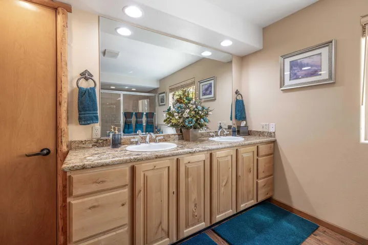 1stBathroom1-