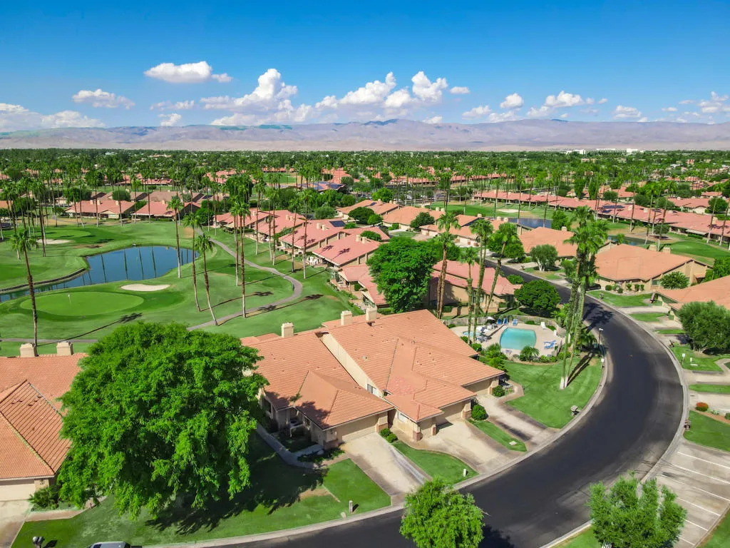 46 Conejo Circle, Palm Desert, California 92260 home-pic-37