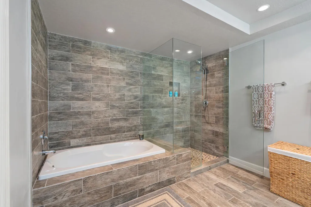 46 Conejo Circle, Palm Desert, California 92260 home-pic-13
