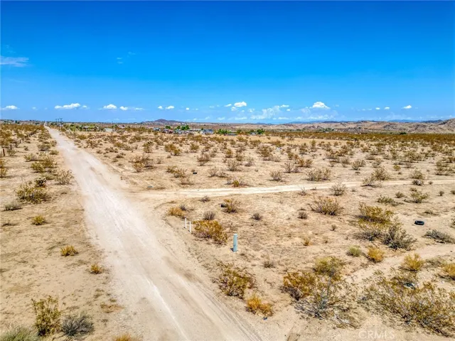 4687 Border Avenue, Joshua Tree, California 92252