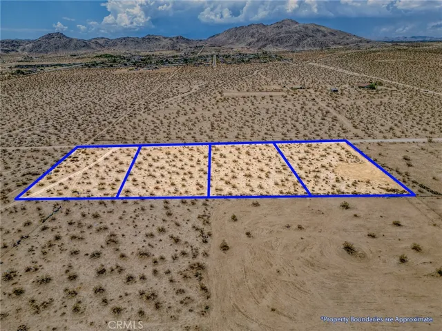 4687 Border Avenue, Joshua Tree, California 92252