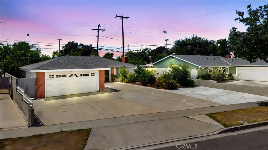 1838 S Artesia Street, Santa Ana, California 92704 home-pic-0