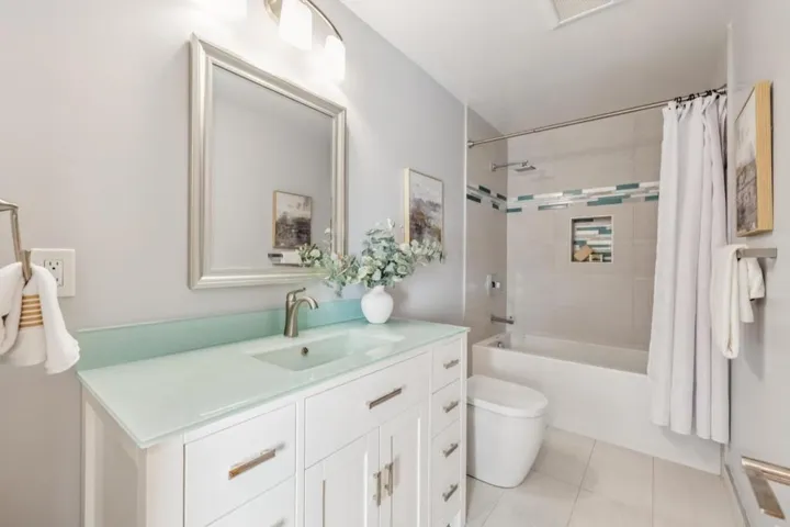 708 Linda Court, San Mateo, California 94403