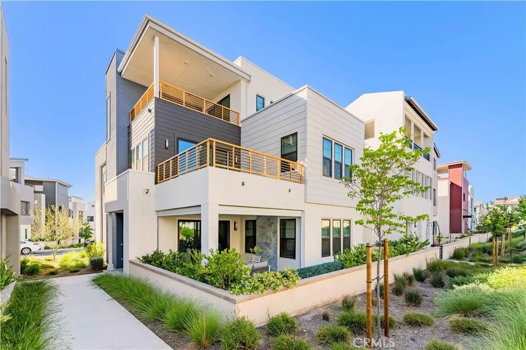 120 Yugen, Irvine, California 92618, 4 Bedrooms Bedrooms, ,4 BathroomsBathrooms,Residential Lease,For Rent,Yugen,WS25202621