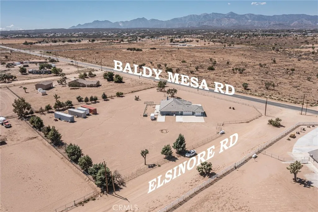 9735 Elsinore Road, Oak Hills, California 92344 home-pic-4