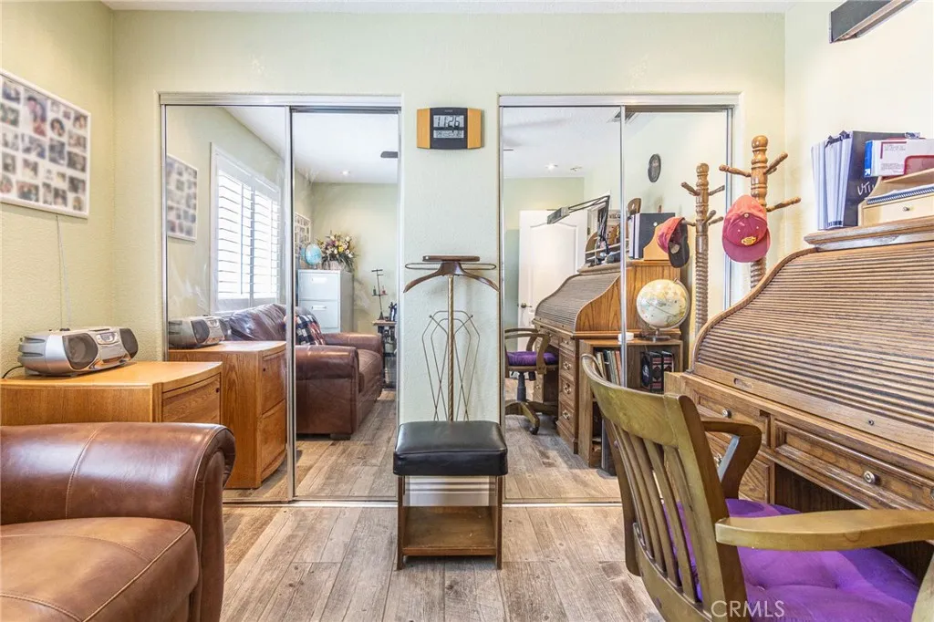 9735 Elsinore Road, Oak Hills, California 92344 home-pic-27