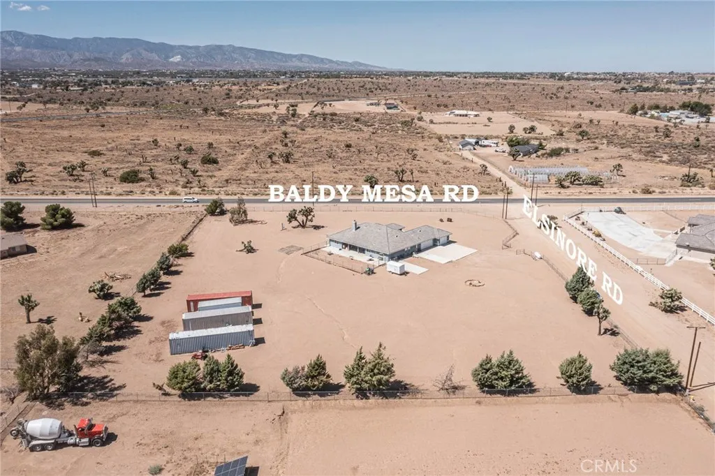 9735 Elsinore Road, Oak Hills, California 92344 home-pic-37