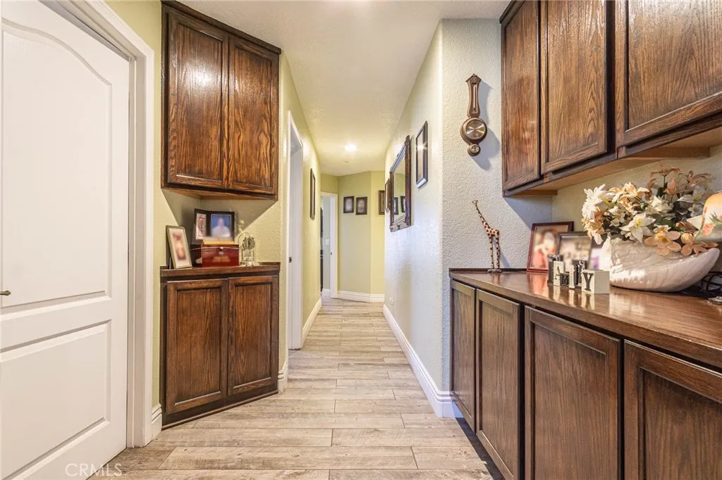 9735 Elsinore Road, Oak Hills, California 92344 home-pic-23