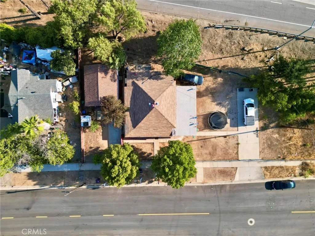 207 E 5th Street, Beaumont, California 92223 home-pic-42