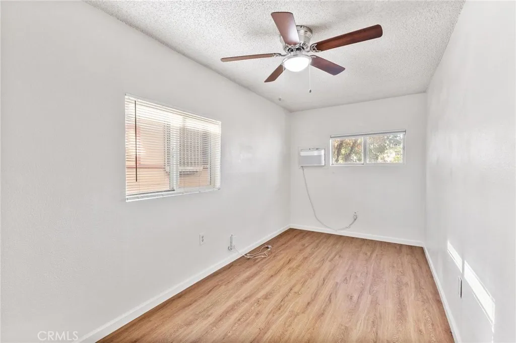 207 E 5th Street, Beaumont, California 92223 home-pic-39