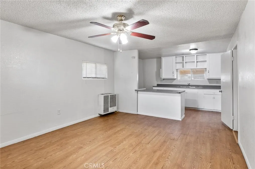 207 E 5th Street, Beaumont, California 92223 home-pic-34