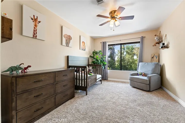 Secondary spacious bedroom with en-suite.